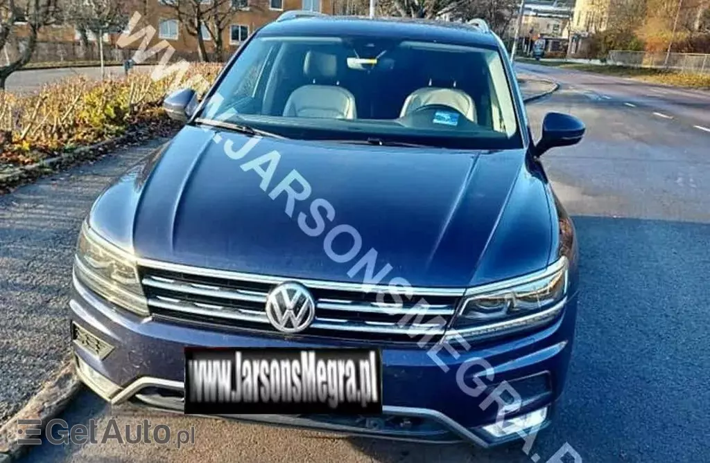 VOLKSWAGEN Tiguan 