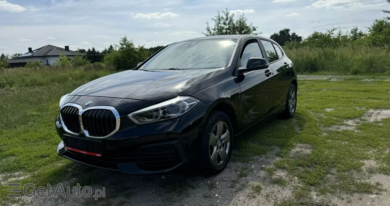 BMW Seria 1 118i Advantage
