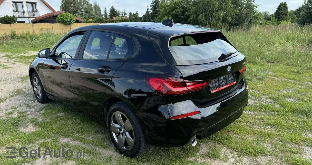 BMW Seria 1 118i Advantage