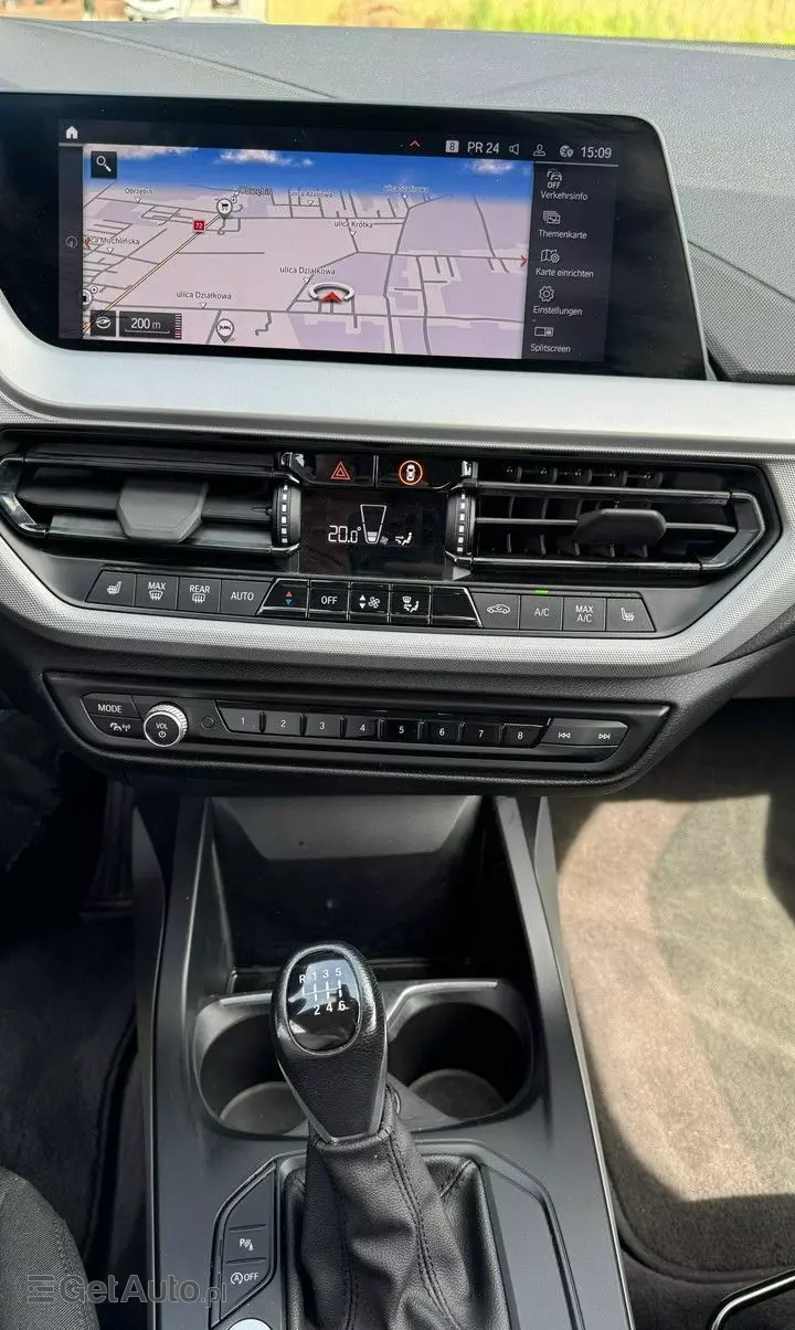 BMW Seria 1 118i Advantage