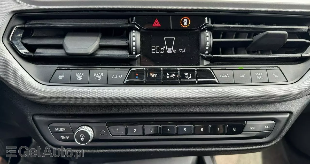 BMW Seria 1 118i Advantage