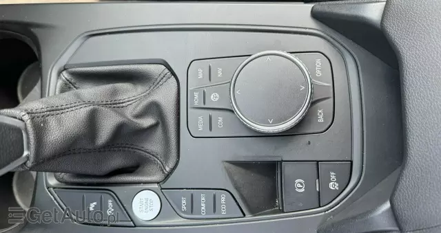 BMW Seria 1 118i Advantage