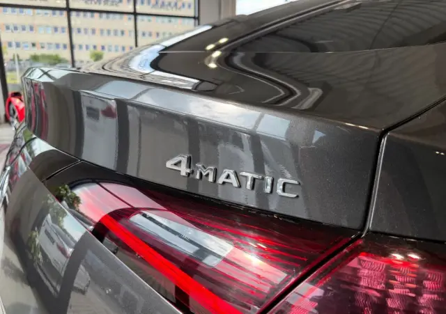MERCEDES-BENZ GLC 200 mHEV 4-Matic AMG Line