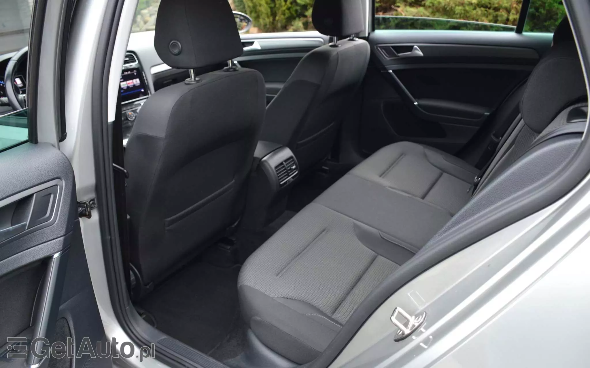 VOLKSWAGEN Golf E-Golf