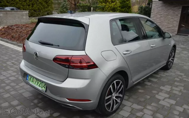 VOLKSWAGEN Golf E-Golf