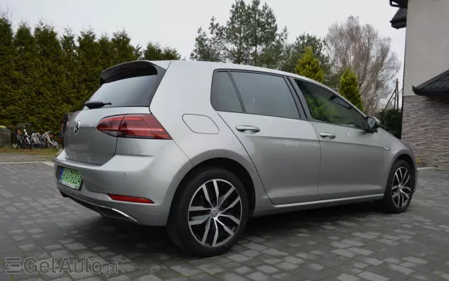 VOLKSWAGEN Golf E-Golf