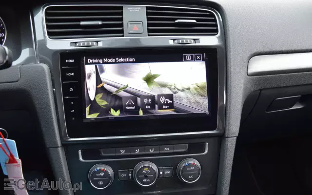 VOLKSWAGEN Golf E-Golf