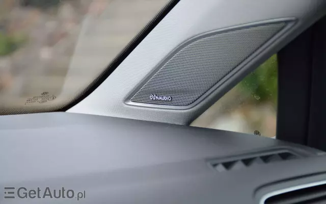 VOLKSWAGEN Golf E-Golf