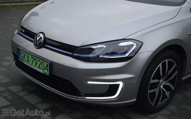 VOLKSWAGEN Golf E-Golf
