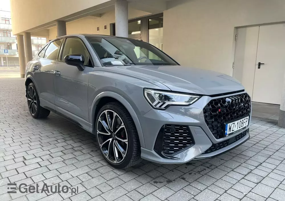 AUDI RS Q3 