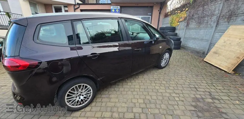 OPEL Zafira 
