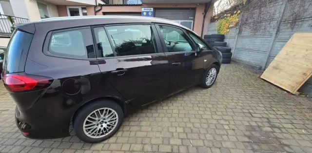 OPEL Zafira 