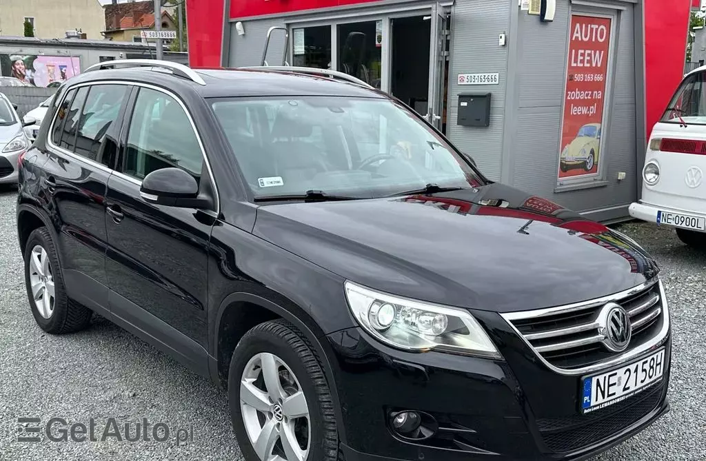 VOLKSWAGEN Tiguan 