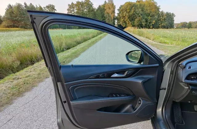 OPEL Insignia 2.0d (170 KM) Automatic