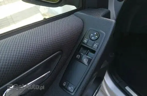 MERCEDES-BENZ Klasa B 