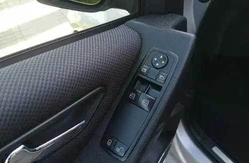 MERCEDES-BENZ Klasa B 