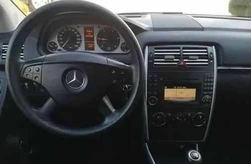 MERCEDES-BENZ Klasa B 