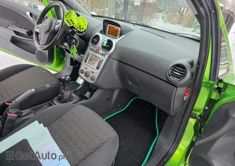 OPEL Corsa 1.4 16V Limited Edition