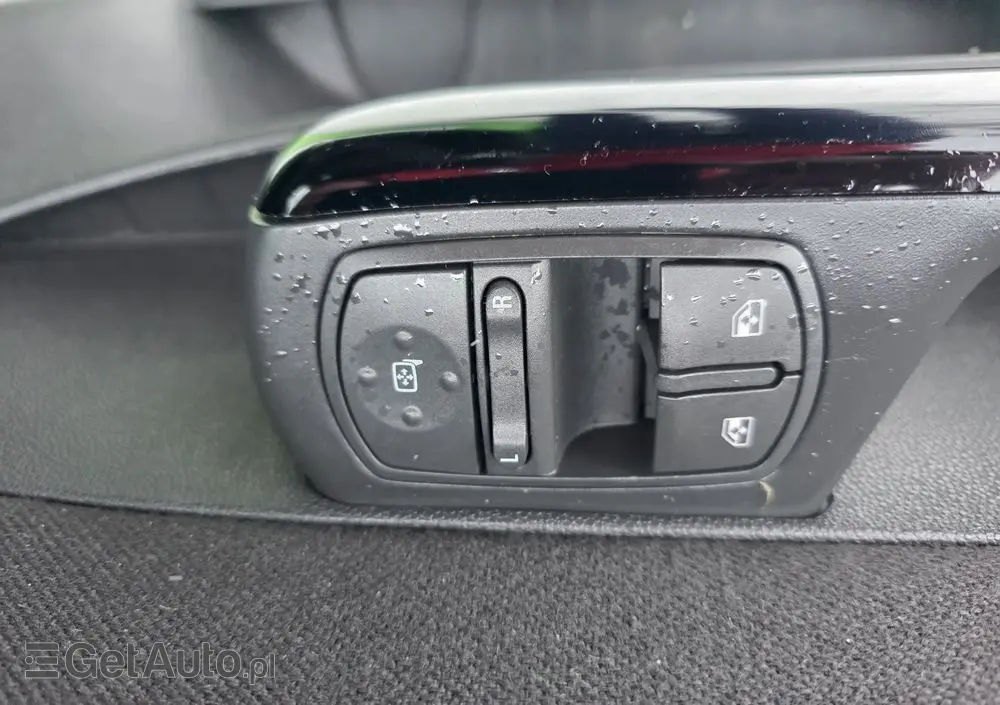 OPEL Corsa 1.4 16V Limited Edition