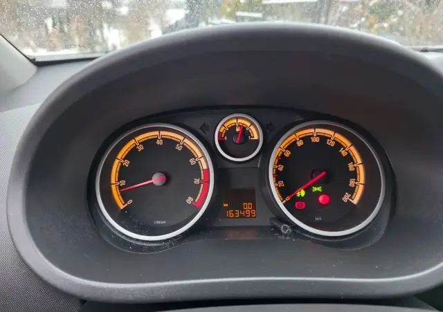 OPEL Corsa 1.4 16V Limited Edition