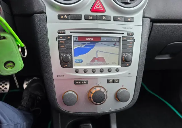 OPEL Corsa 1.4 16V Limited Edition