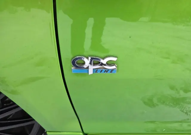 OPEL Corsa 1.4 16V Limited Edition