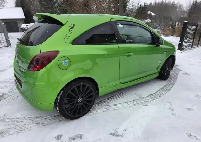 OPEL Corsa 1.4 16V Limited Edition