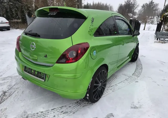 OPEL Corsa 1.4 16V Limited Edition