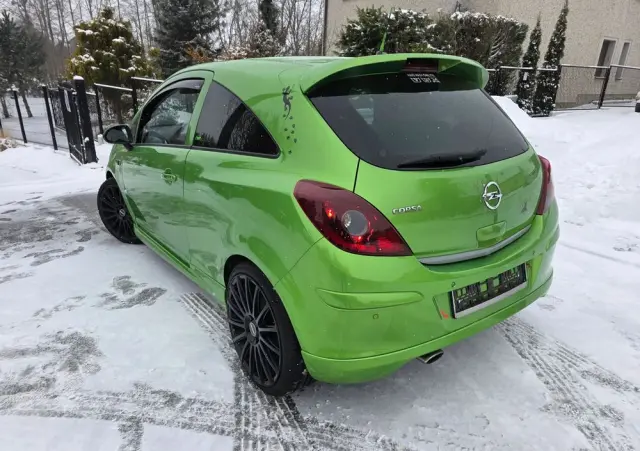 OPEL Corsa 1.4 16V Limited Edition