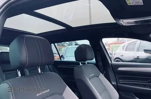 VOLKSWAGEN Passat Alltrack 
