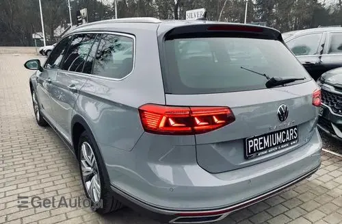 VOLKSWAGEN Passat Alltrack 