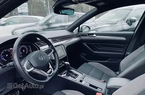 VOLKSWAGEN Passat Alltrack 