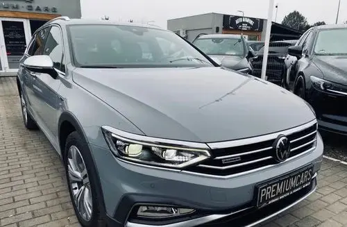 VOLKSWAGEN Passat Alltrack 