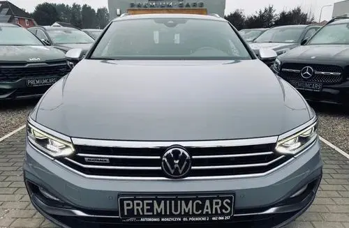 VOLKSWAGEN Passat Alltrack 
