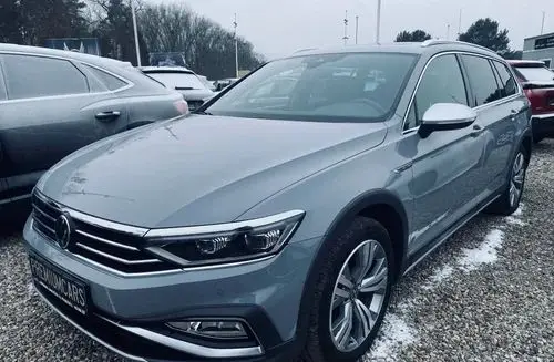 VOLKSWAGEN Passat Alltrack 