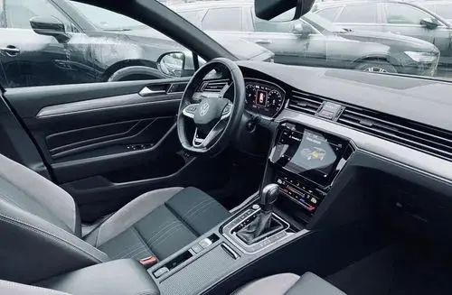 VOLKSWAGEN Passat Alltrack 