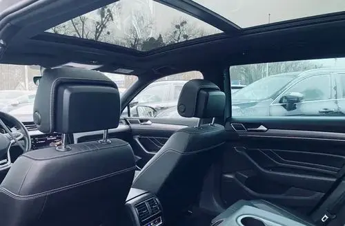 VOLKSWAGEN Passat Alltrack 