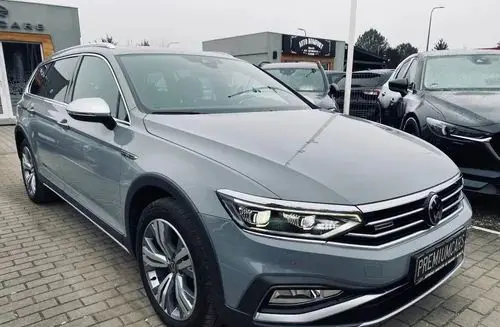 VOLKSWAGEN Passat Alltrack 