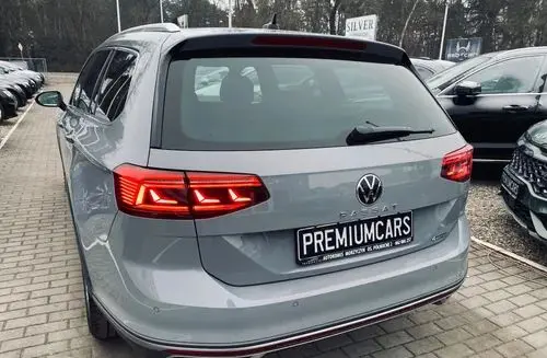 VOLKSWAGEN Passat Alltrack 