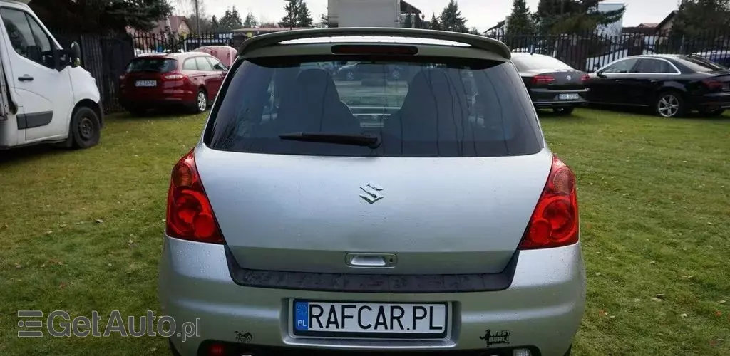 SUZUKI Swift 