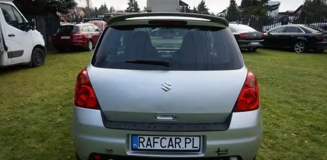 SUZUKI Swift 