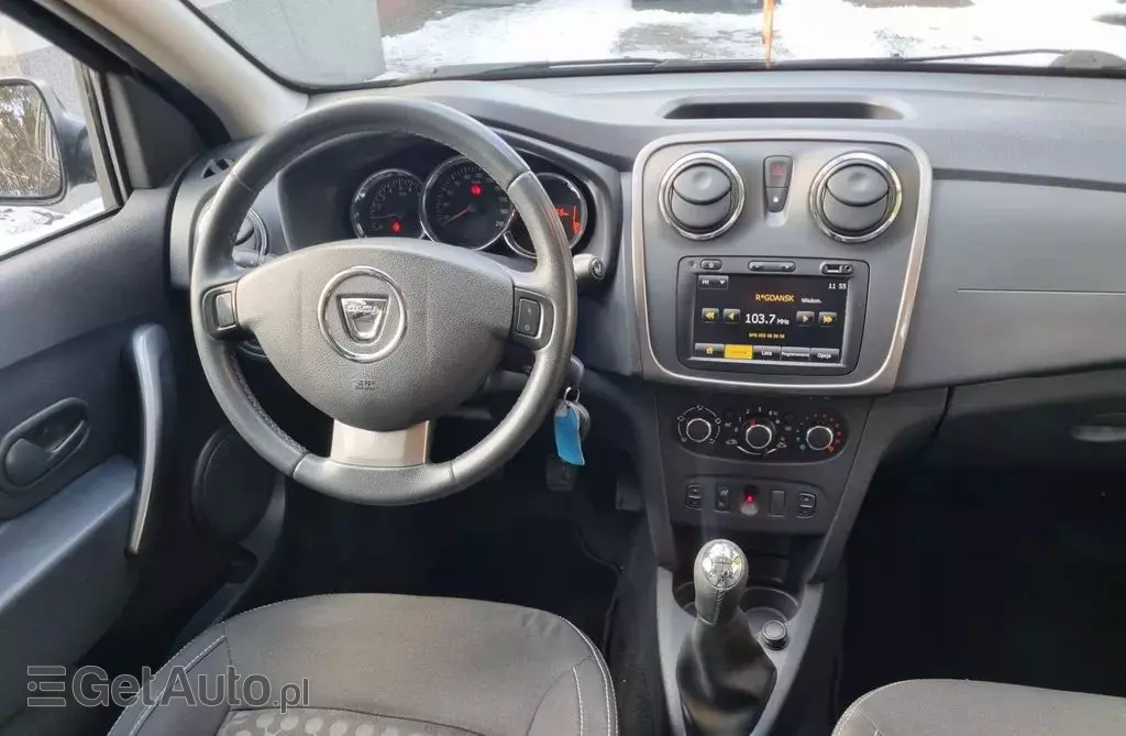DACIA Sandero 