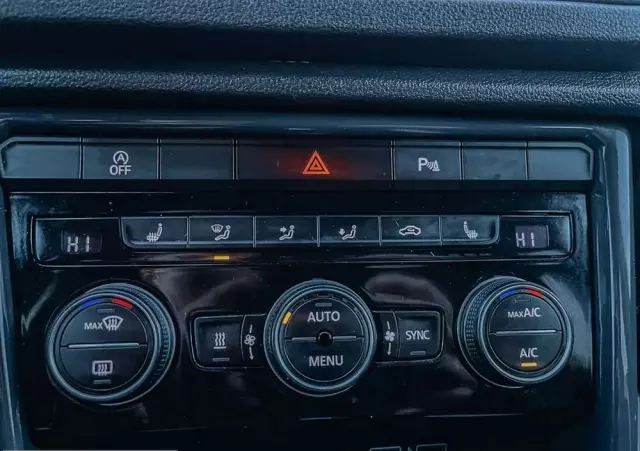 VOLKSWAGEN T-Roc 1.5 TSI ACT Premium DSG