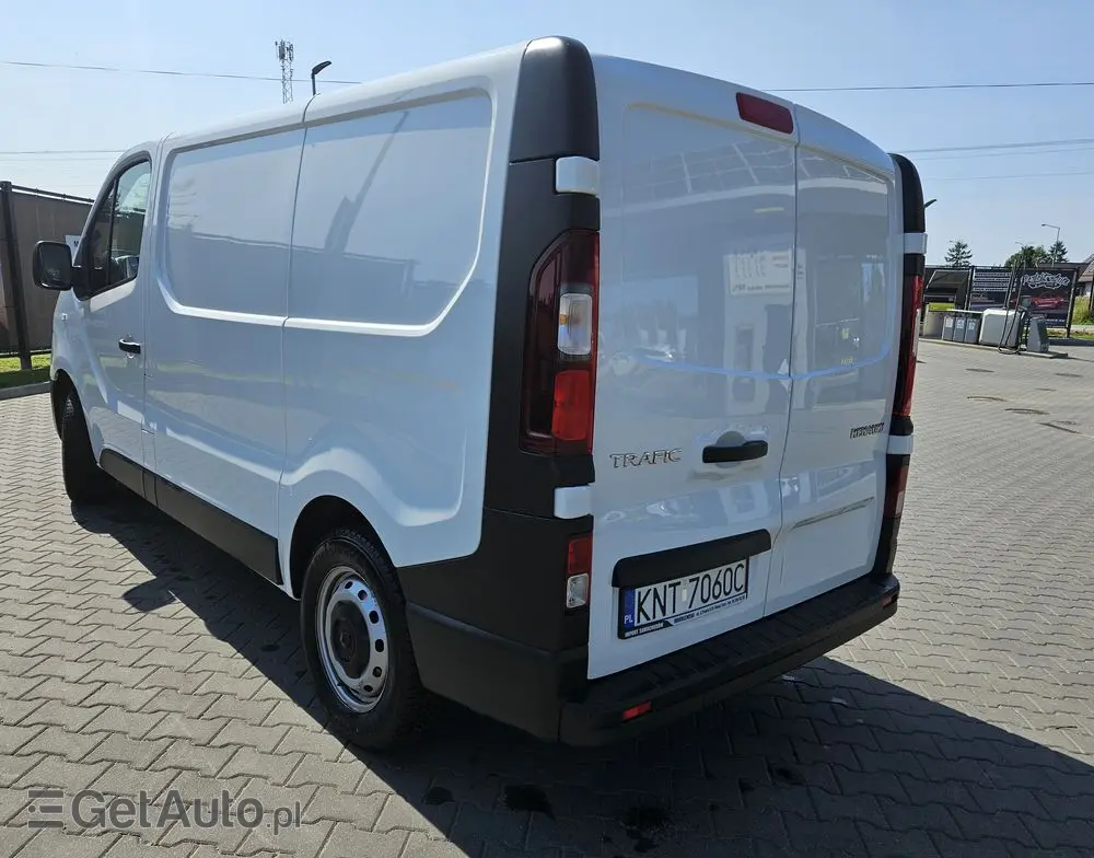 RENAULT Trafic 