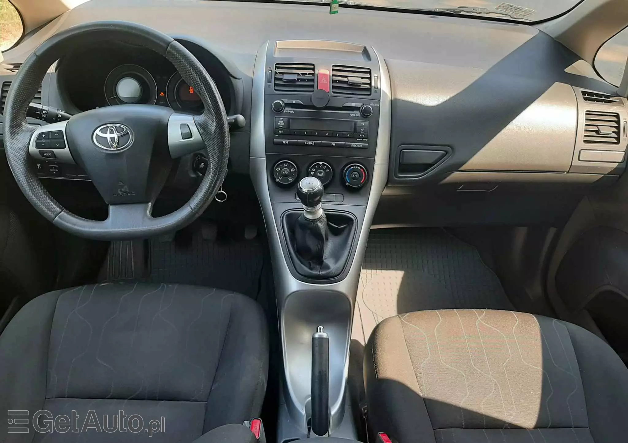 TOYOTA Auris 1.33 Dual-VVT-i