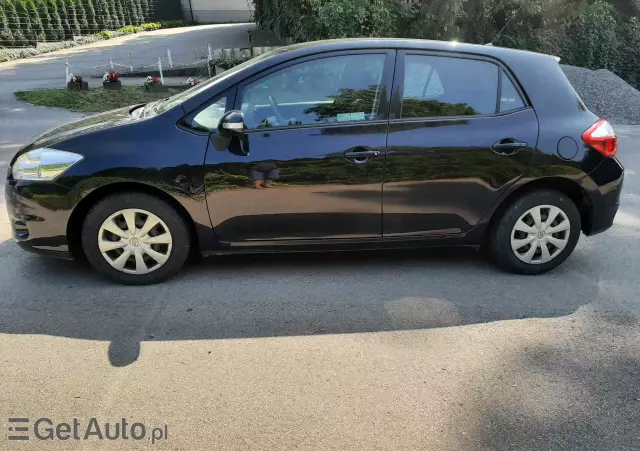 TOYOTA Auris 1.33 Dual-VVT-i