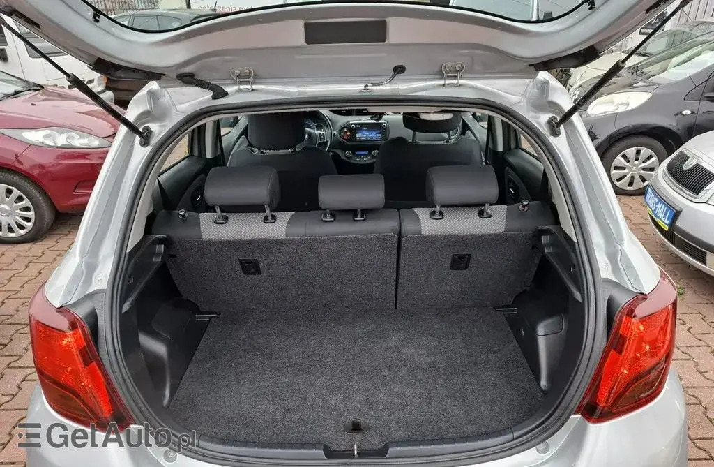 TOYOTA Yaris 
