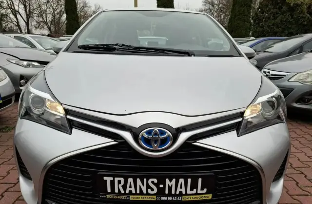 TOYOTA Yaris 