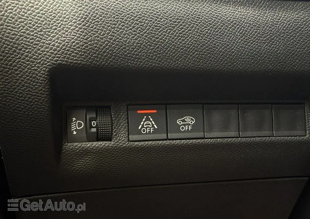 PEUGEOT 2008 1.5 BlueHDi Allure Pack S&S