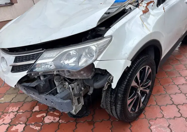 TOYOTA RAV4 2.0 D-4D 4x2 Start-Stop Comfort